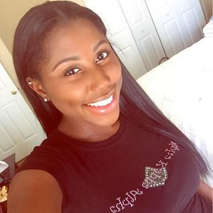 Meet your Posher, P'aris